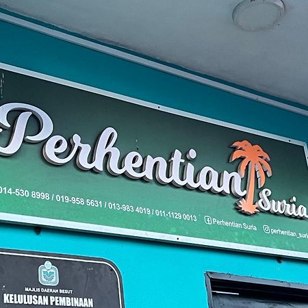Hotel Perhentian Suria à Kampong Pasir Petani Extérieur photo
