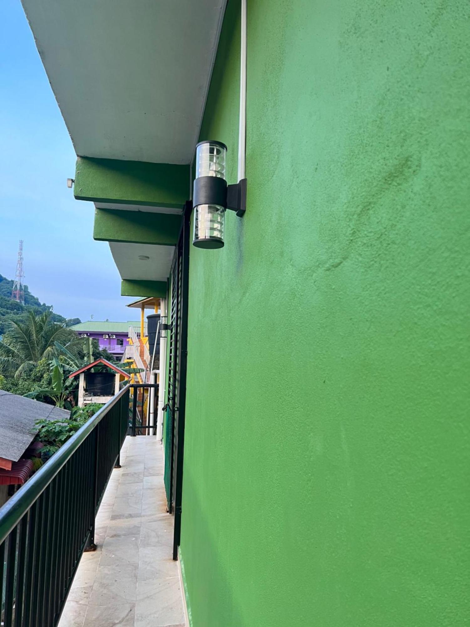Hotel Perhentian Suria à Kampong Pasir Petani Extérieur photo